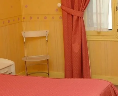 Szálloda Cit'hotel Le Volney