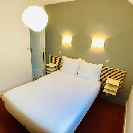 Cit'hotel Le Volney 2* Saumur