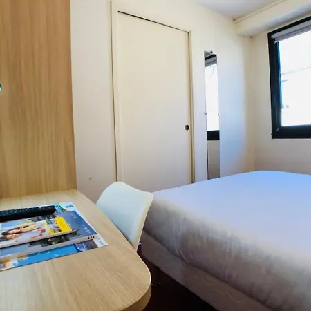 Cit'hotel Le Volney מלון