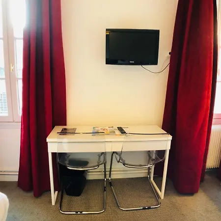 Cit'hotel Le Volney 2* Saumur