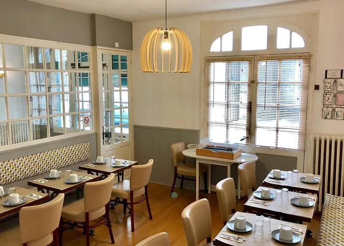 Cit'hotel Le Volney 2*